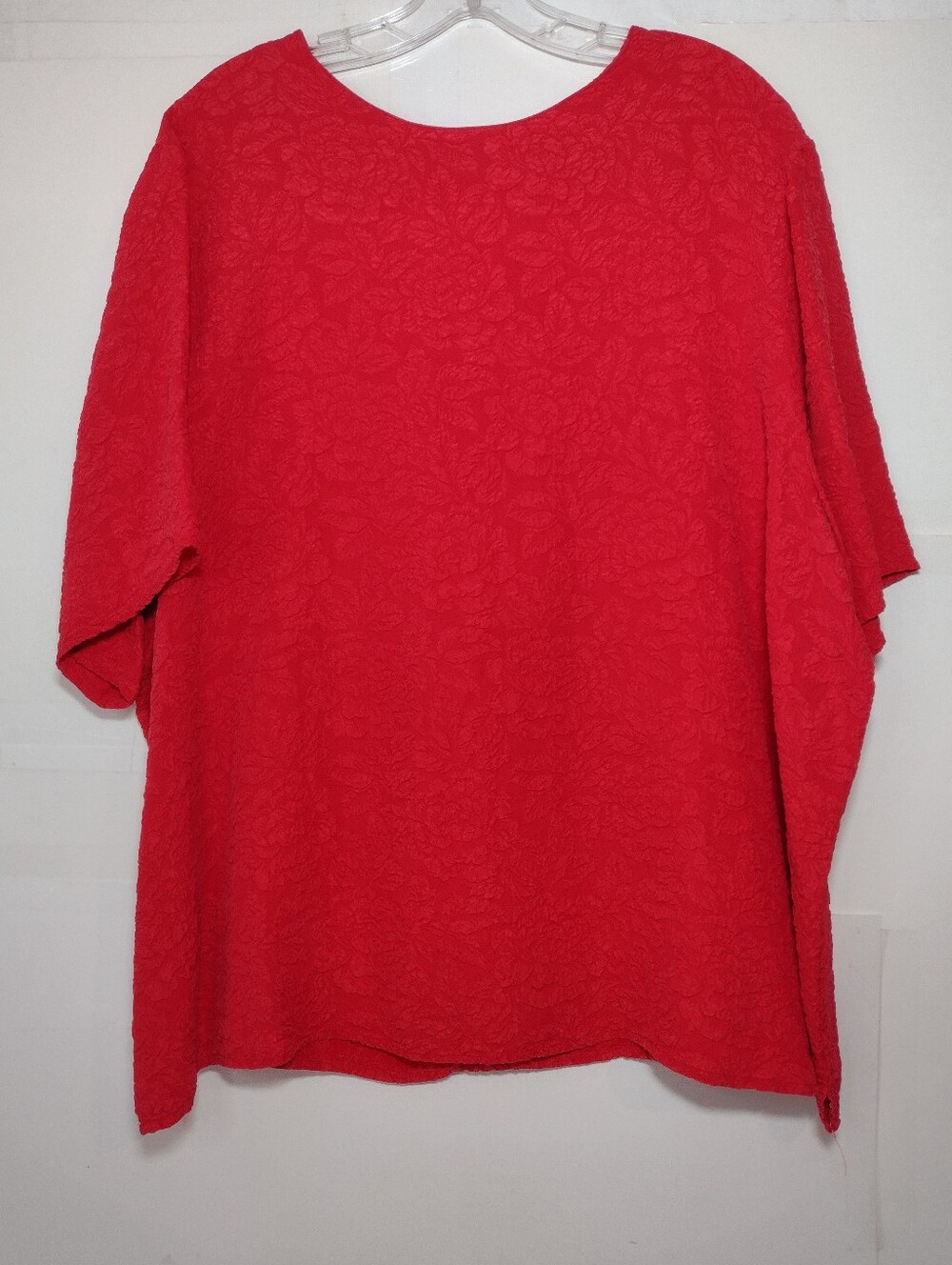 Valerie Stevens 11 Pure Silk Women's Red Textured Short-Sleeve Top